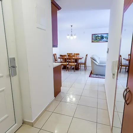 Ξενοδοχείο με διαμερίσματα Luxury Σίοφοκ