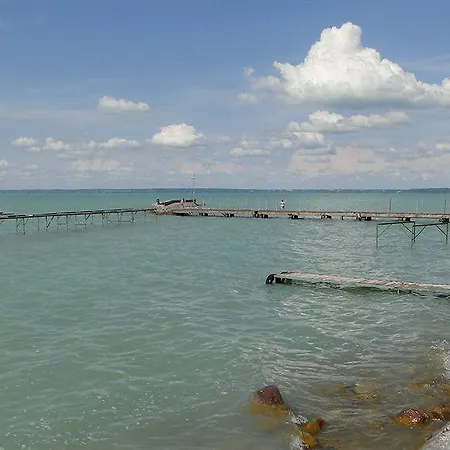 Ξενοδοχείο με διαμερίσματα Luxury 4*