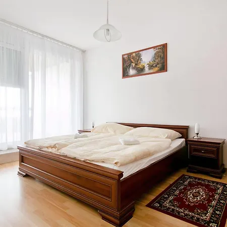 Hotel apartamentowy Luxury 4*