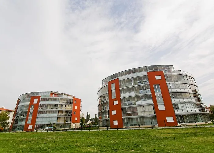 Luxury Apartahotel 4*