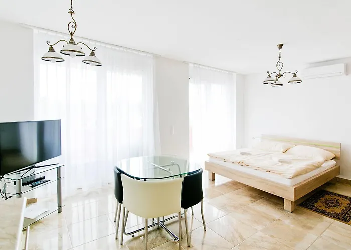 Luxury Aparthotel 4*